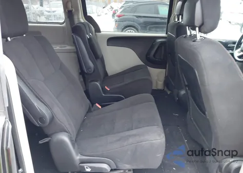 2011 Dodge Grand Caravan Crew z USA, uszkodzony, nr VIN 2D4RN5DG9BR707199